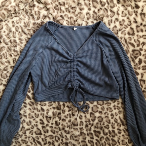 Cinched Blue Crop Top - Picture 2 of 3